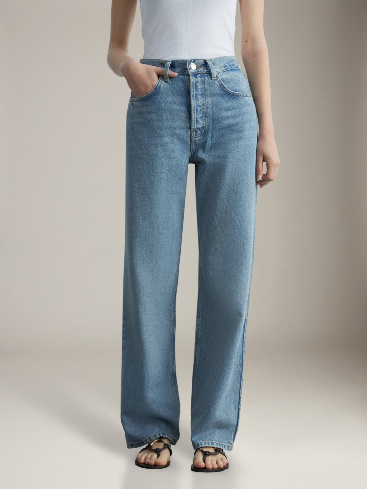 Vanetta Straight Leg Relaxed Jeans