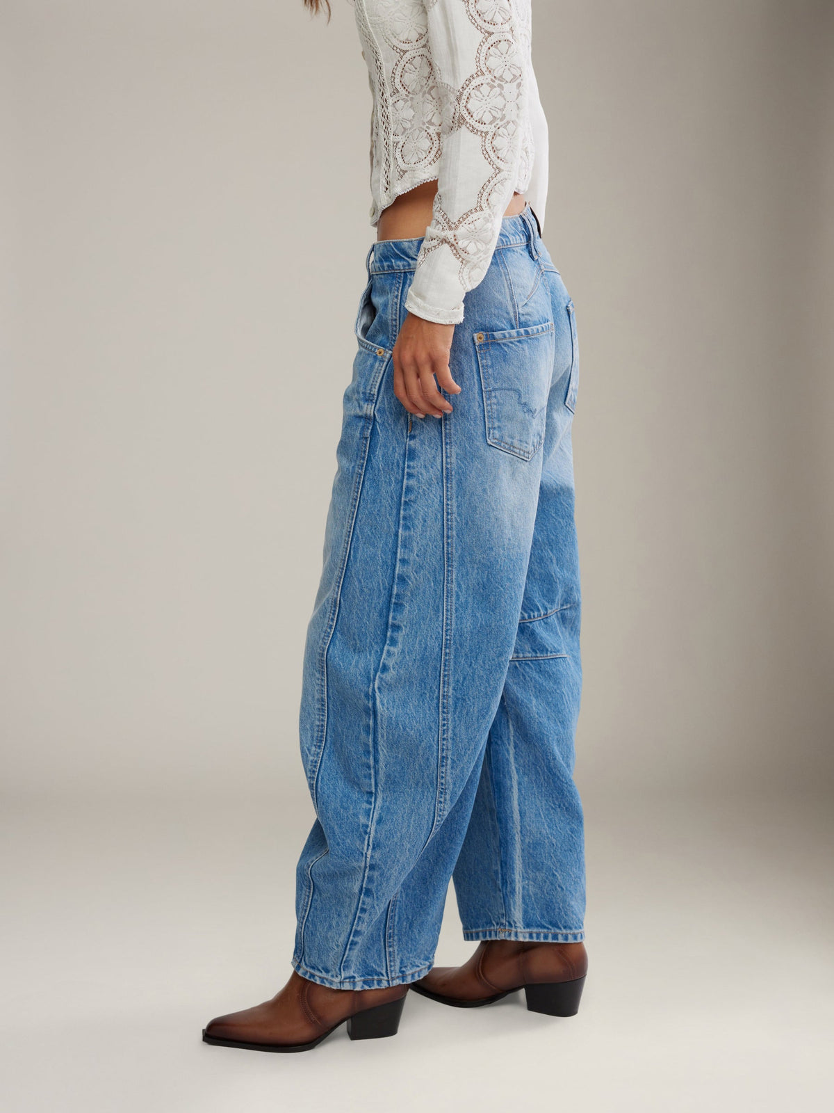 Good Luck Barrel Jeans
