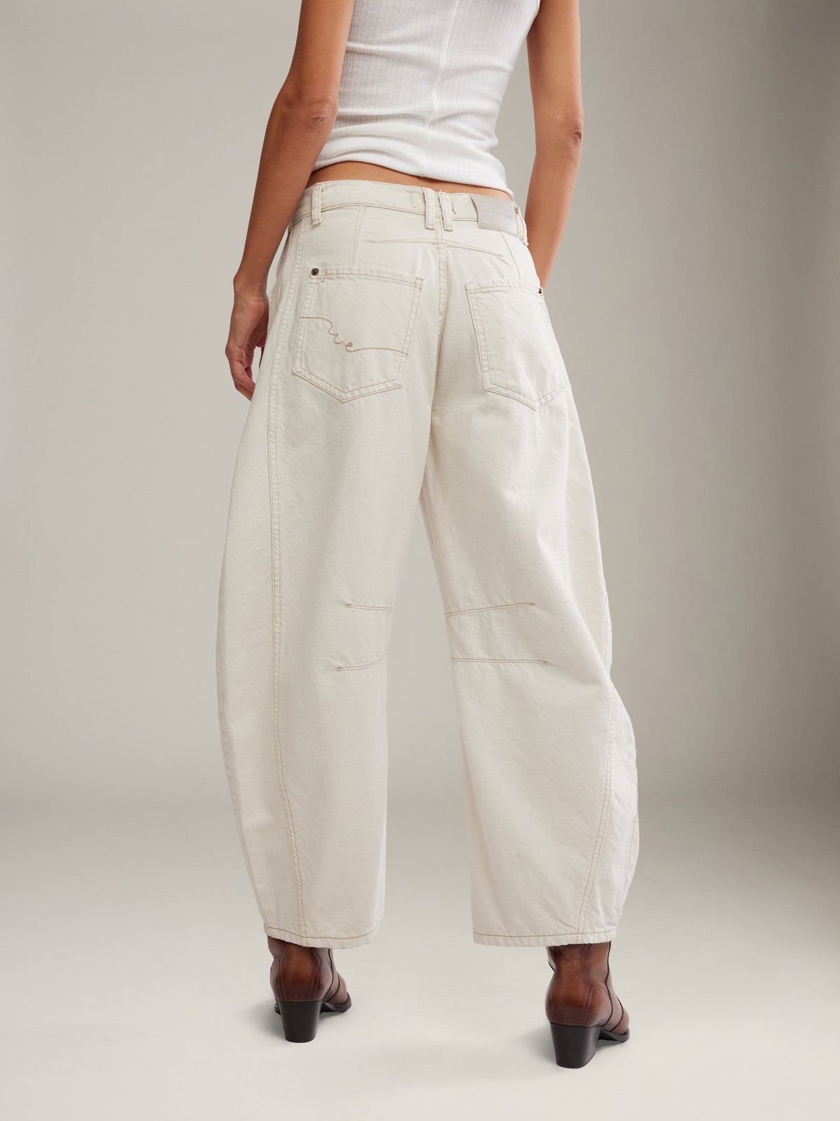Good Luck Barrel Jeans