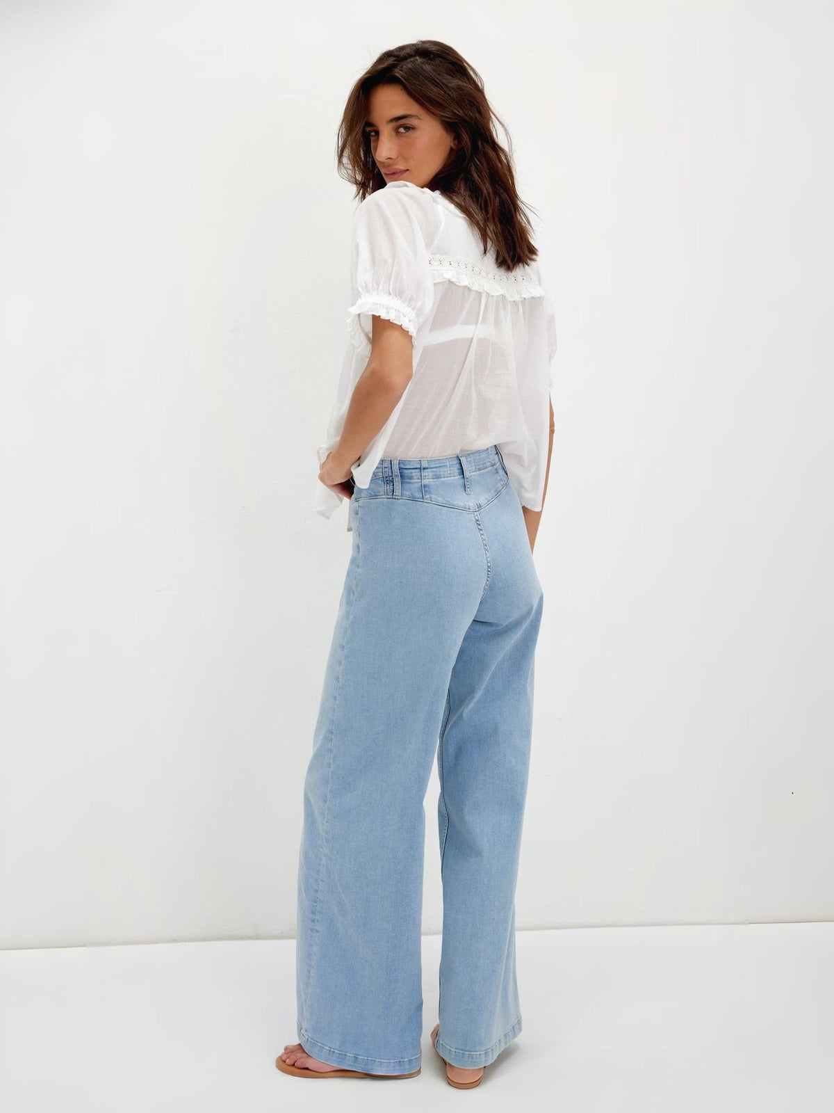 Libre Wide Leg Jeans